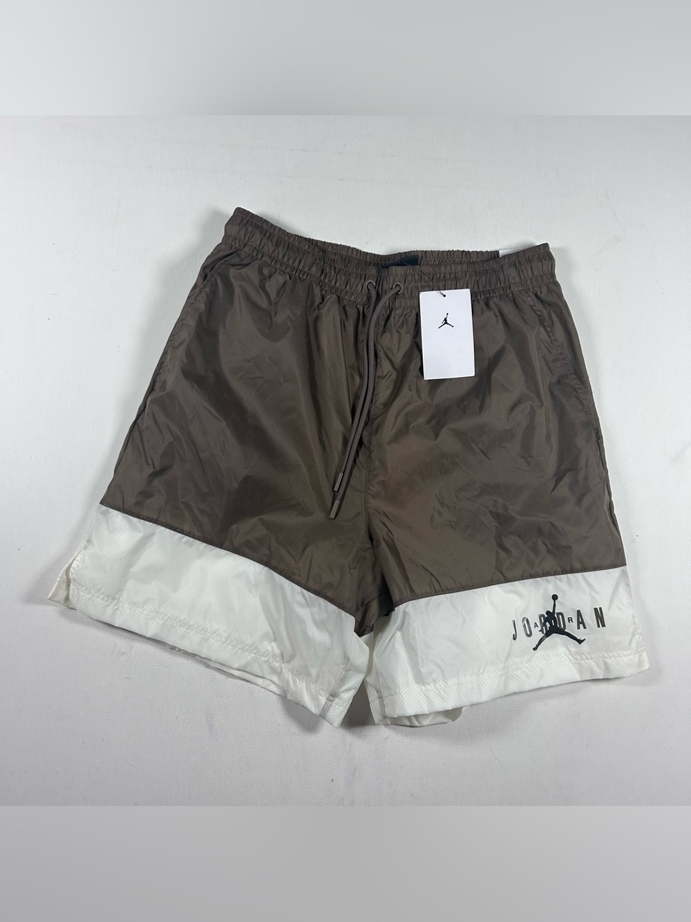 Air Jordan Athletic Mesh Shorts Men's Medium 2 Tone New with Tags